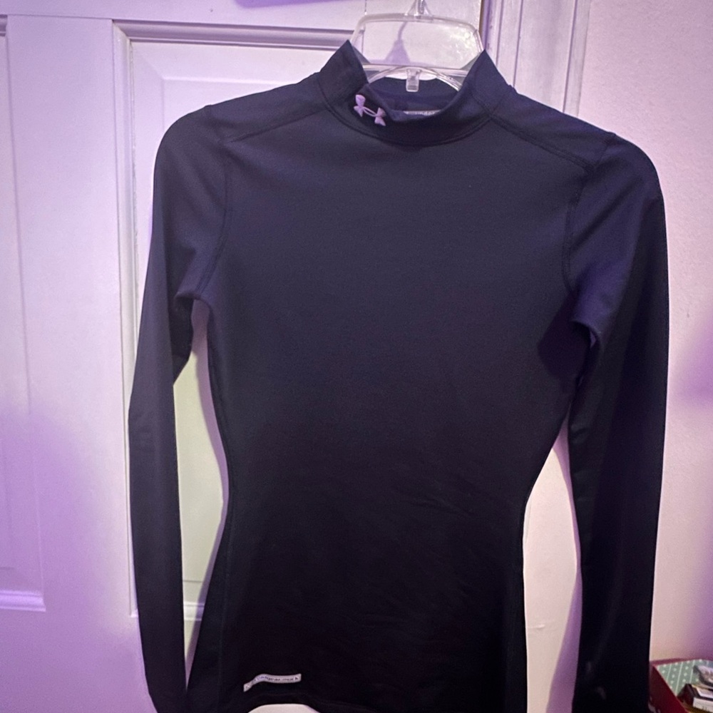 Under Armour Women's Black Long Sleeve Top